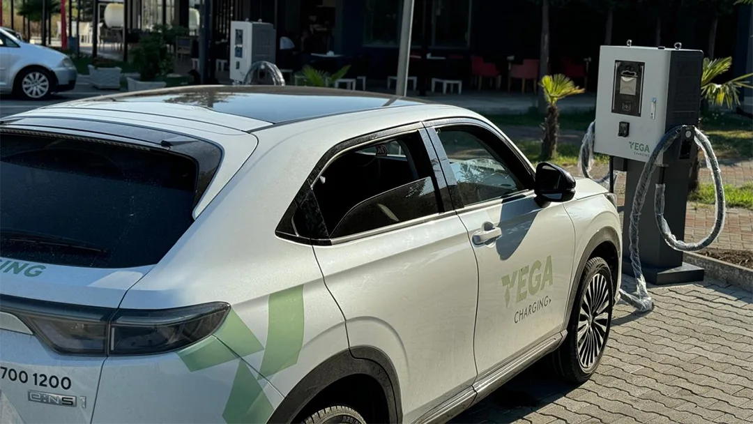The future of EV charging - What to expect in 2025 and beyond 2 The future of EV charging - What to expect in 2025 and beyond