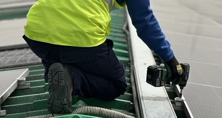 Si të instaloni një sistem të energjisë diellore